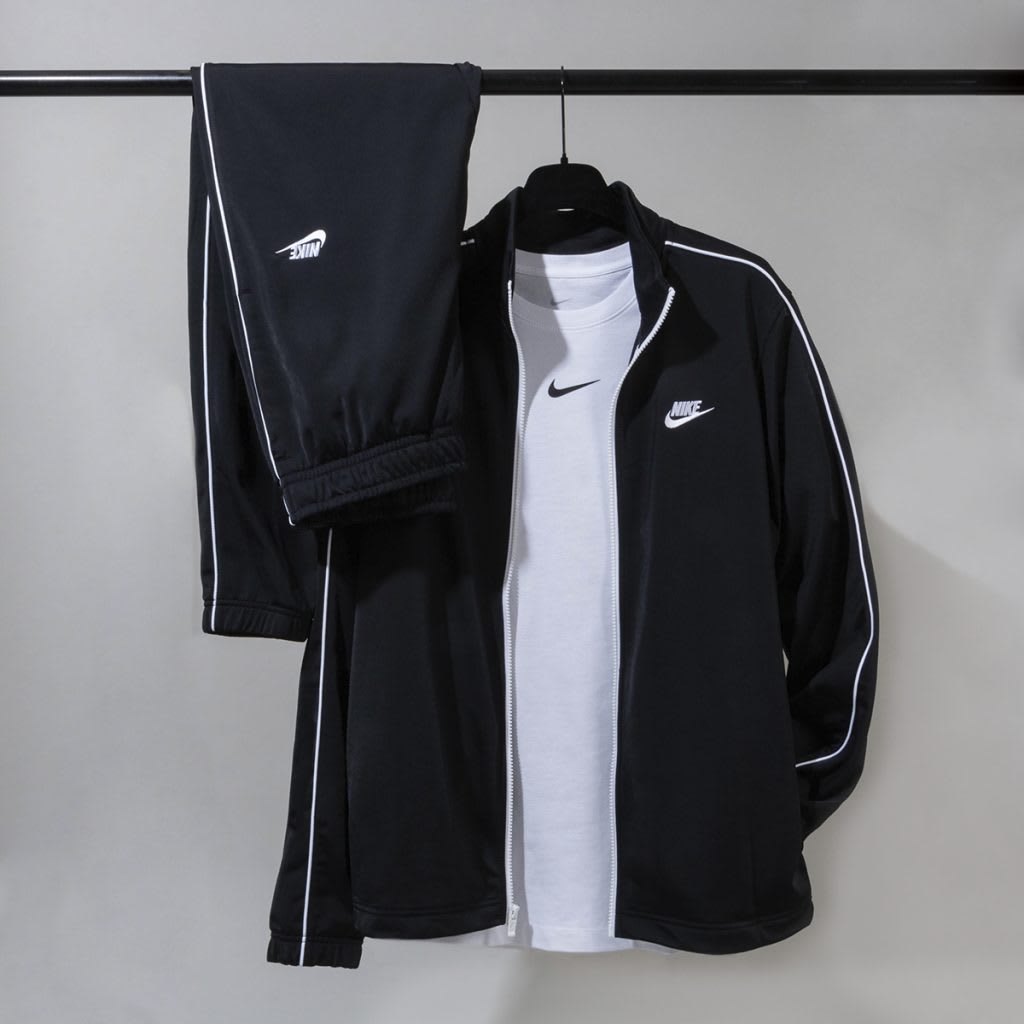 Nike clearance striped tracksuit