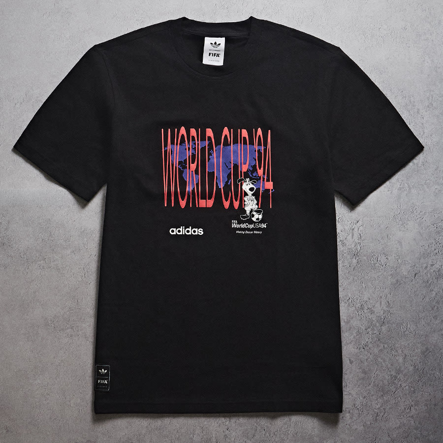 A black T-shirt with "World Cup '94" print.