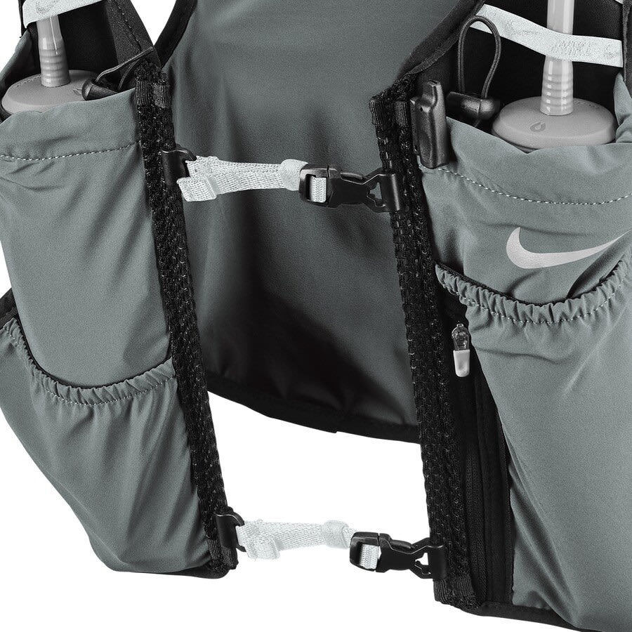 Alternative Image for ProductNike Training Kiger Vest Grey3