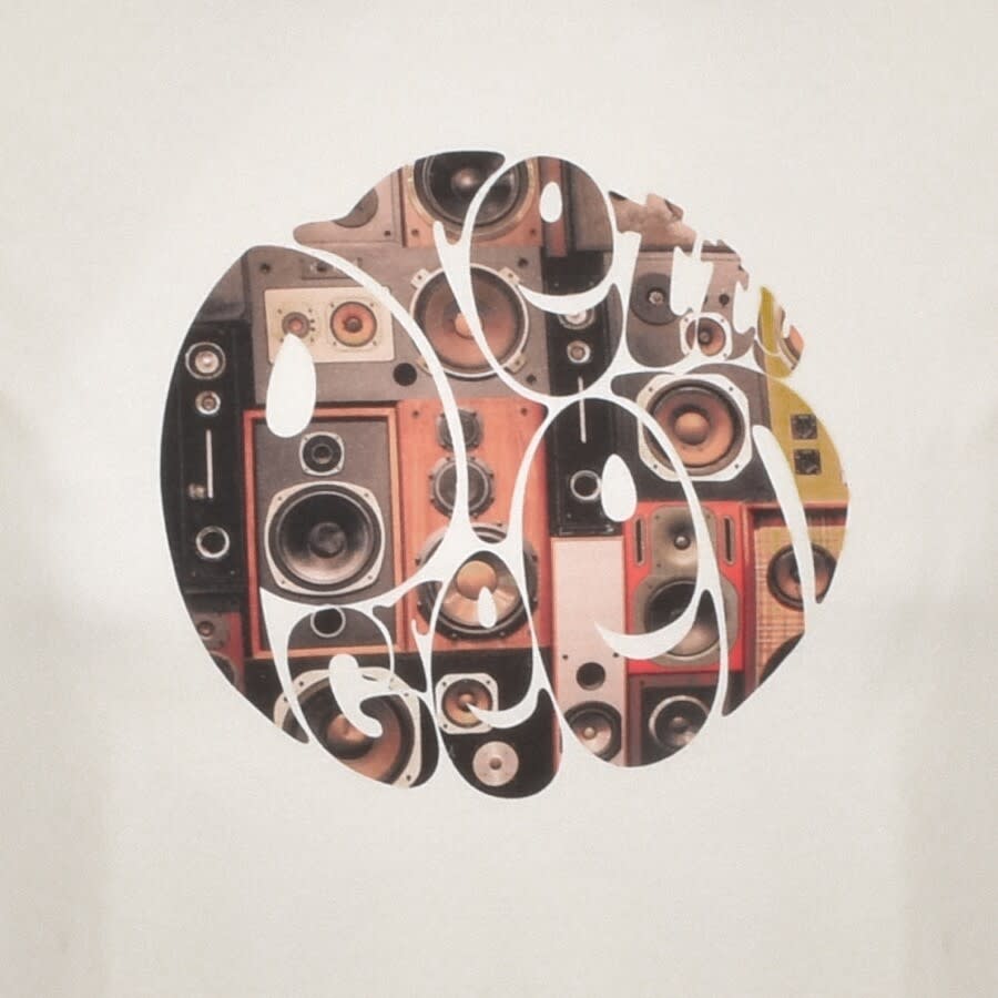 Alternative Image for ProductPretty Green Speaker Wall Logo T Shirt Cream3