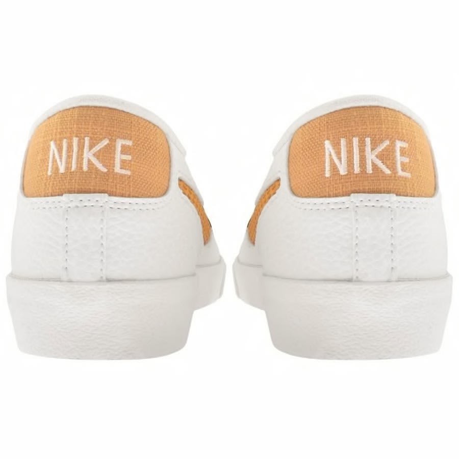 Alternative Image for ProductNike Blazer Low 77 Vintage Trainers White2