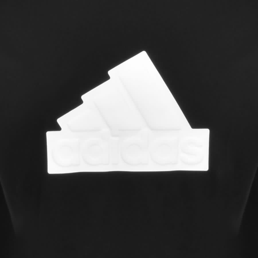 Adidas t shirt black deals background