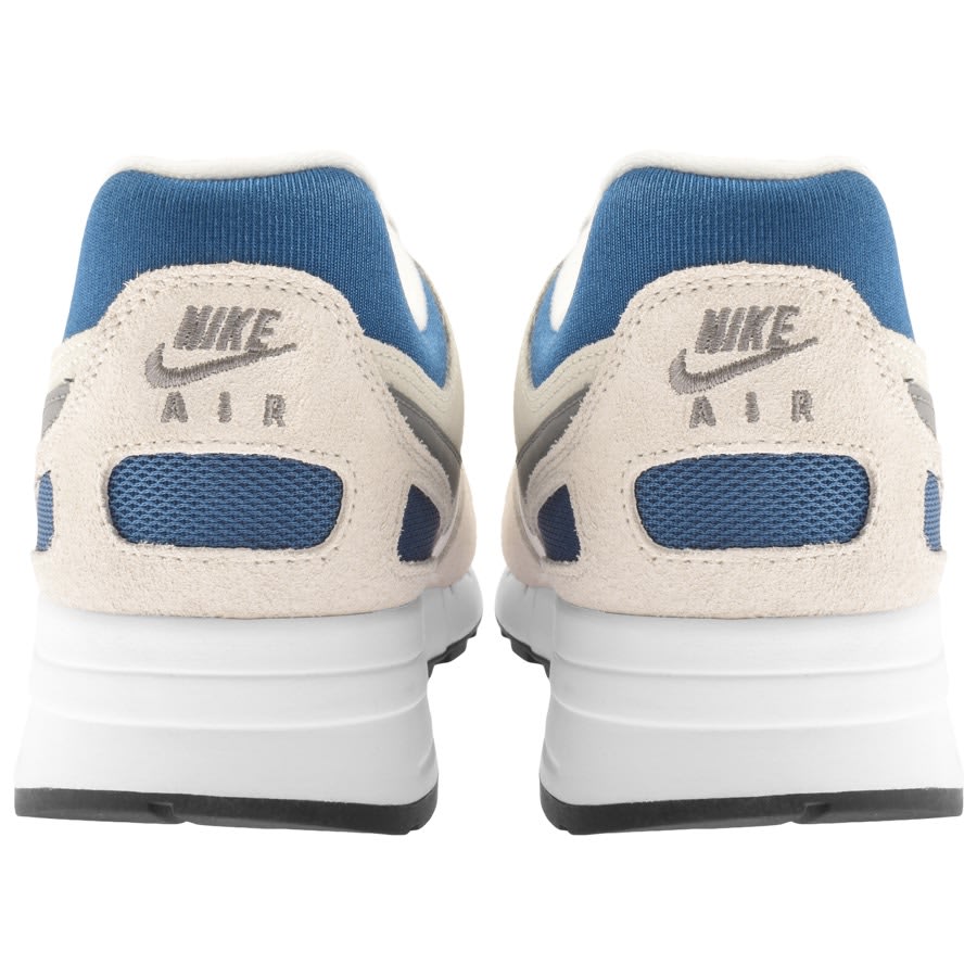 Nike trainers with lights hot sale
