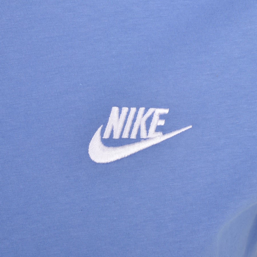 Blue and discount white nike outfit