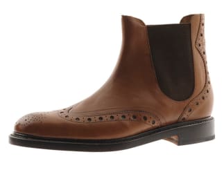 Blog Image for Which Jeans to Wear with your Chelsea Boots