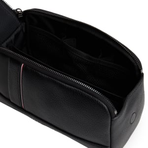 Image number 4 for Tommy Hilfiger Central Wash Bag Black
