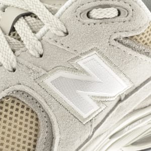 Image number 4 for New Balance 2002R Trainers Beige