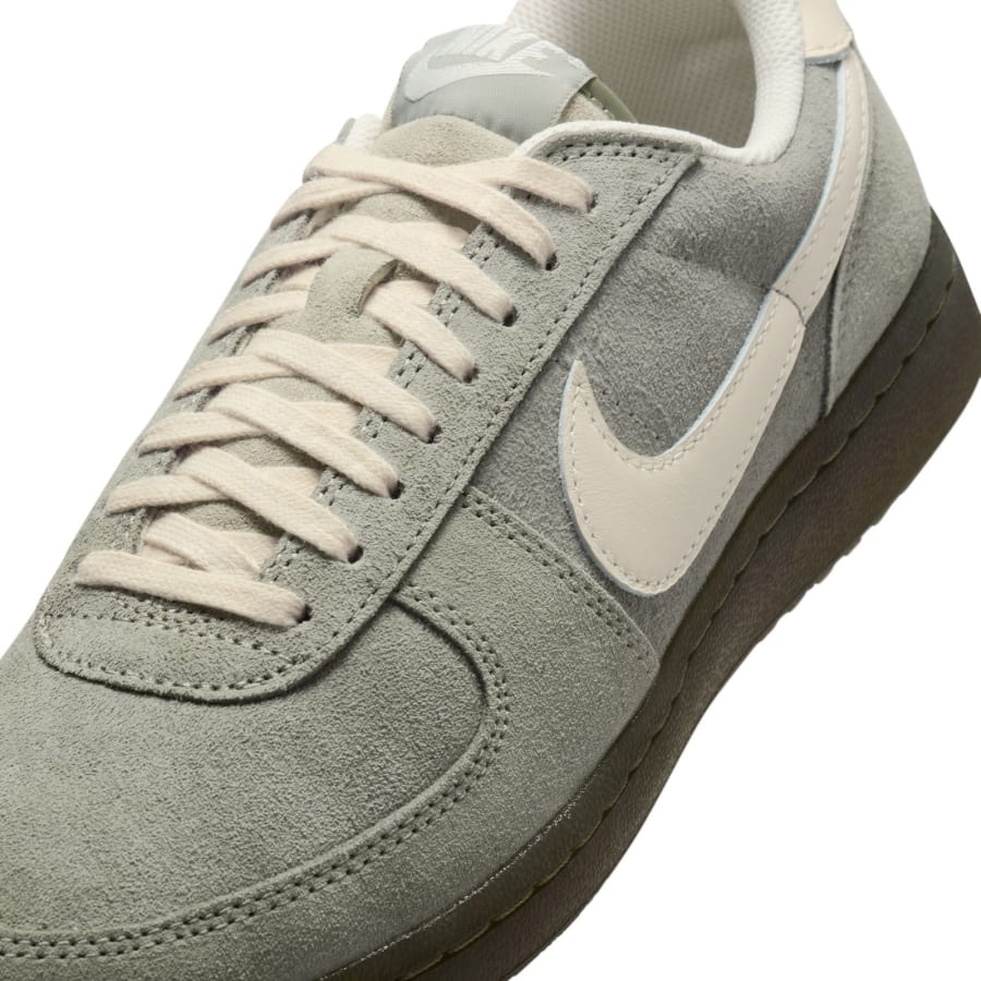 Image number 4 for Nike Field General Trainers Green