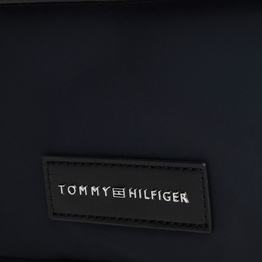 Image number 3 for Tommy Hilfiger Nylon Wash Bag Navy