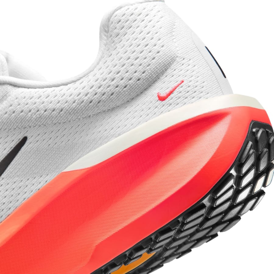 Image number 5 for Nike Winflo 11 Trainers White
