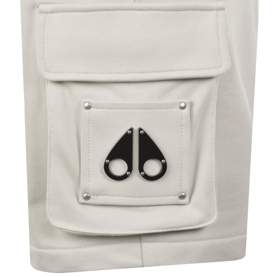 Image number 4 for Moose Knuckles Hartsfield Cargo Shorts Beige