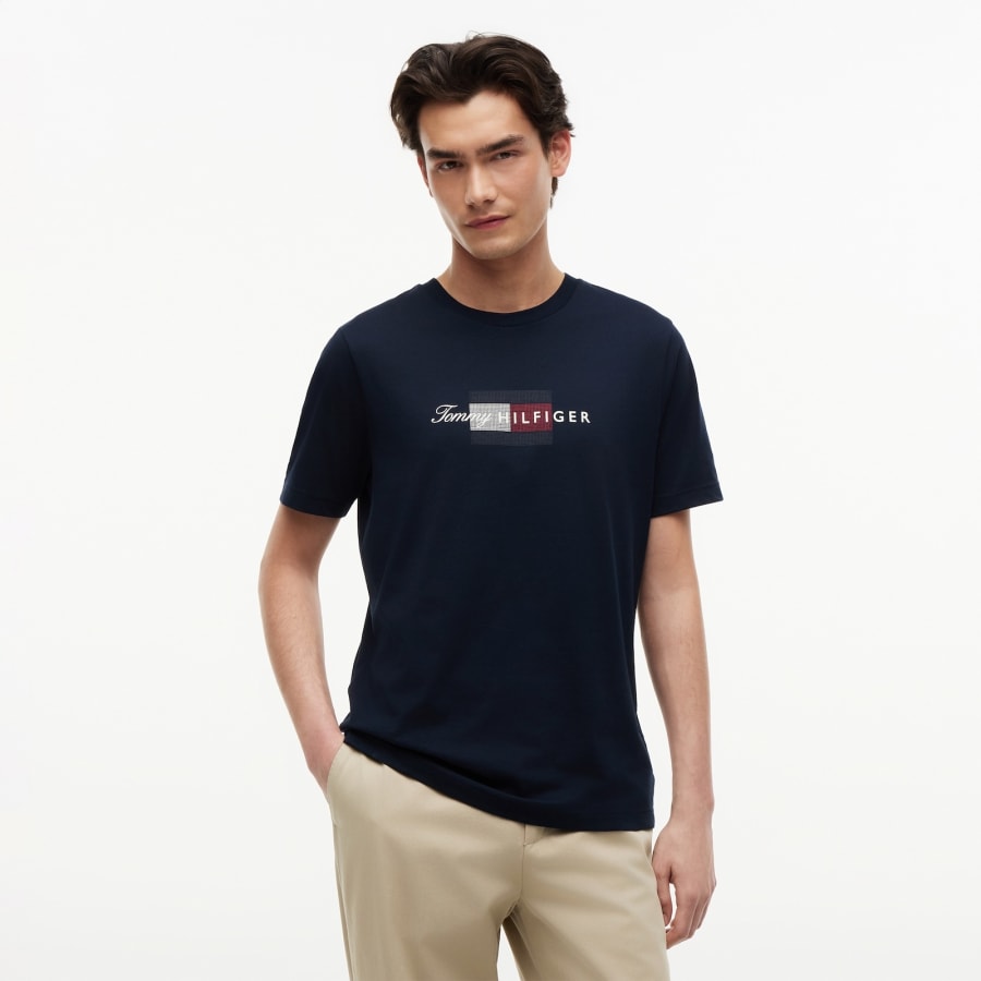 Image number 4 for Tommy Hilfiger Script Flag T Shirt Navy
