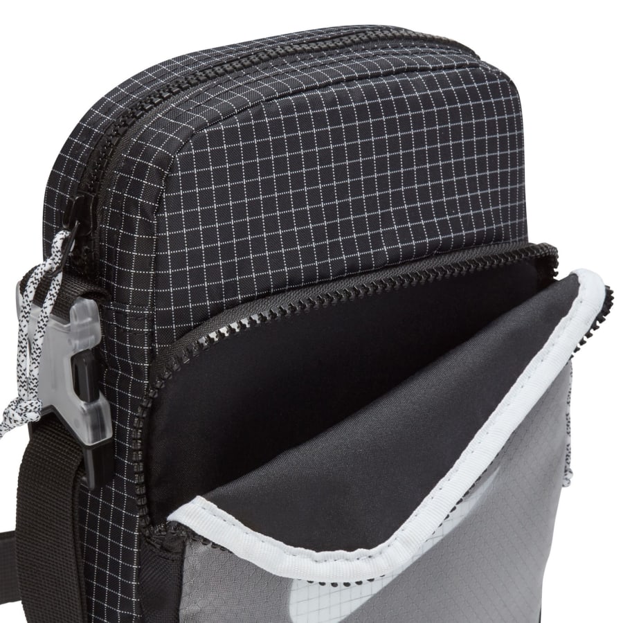 Image number 4 for Nike Heritage Cross Body Bag Black