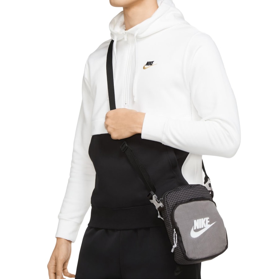 Image number 5 for Nike Heritage Cross Body Bag Black