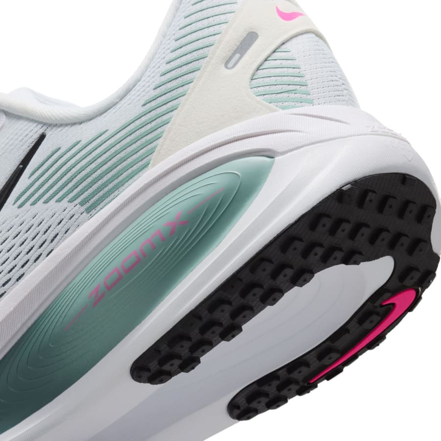 Image number 5 for Nike Running Vomero 18 Trainers White