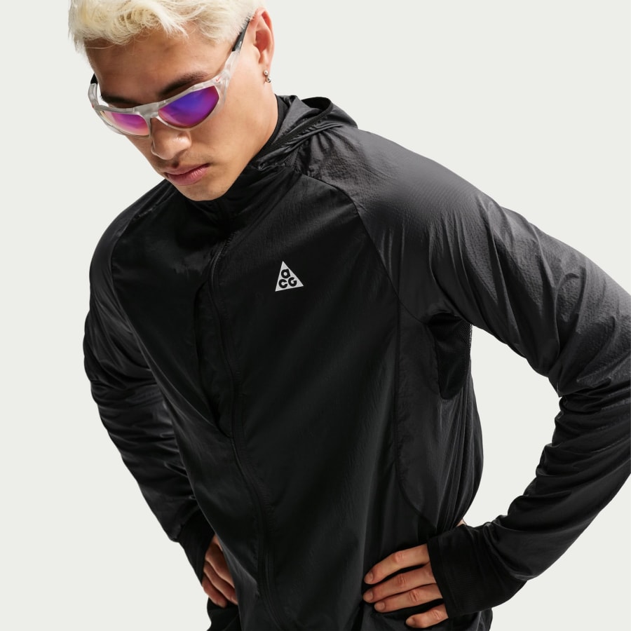 Image number 5 for Nike ACG Aireez UV Protection Jacket Black