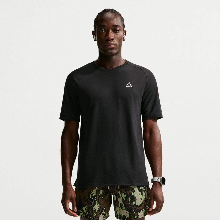 Image number 5 for Nike ACG Solar Chase Dri FIT Running T Shirt Black