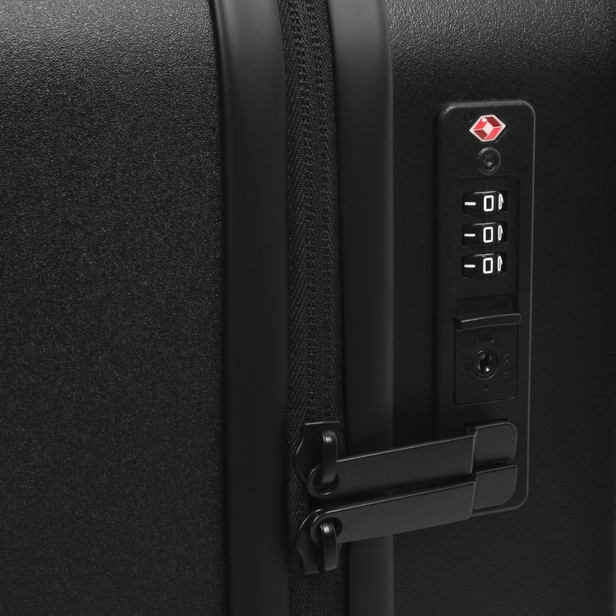 Image number 4 for Armani Exchange Maui Spinner Suitcase Black