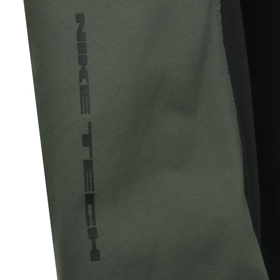 Image number 3 for Nike Dri-Fit Tech Helios Jacket Green