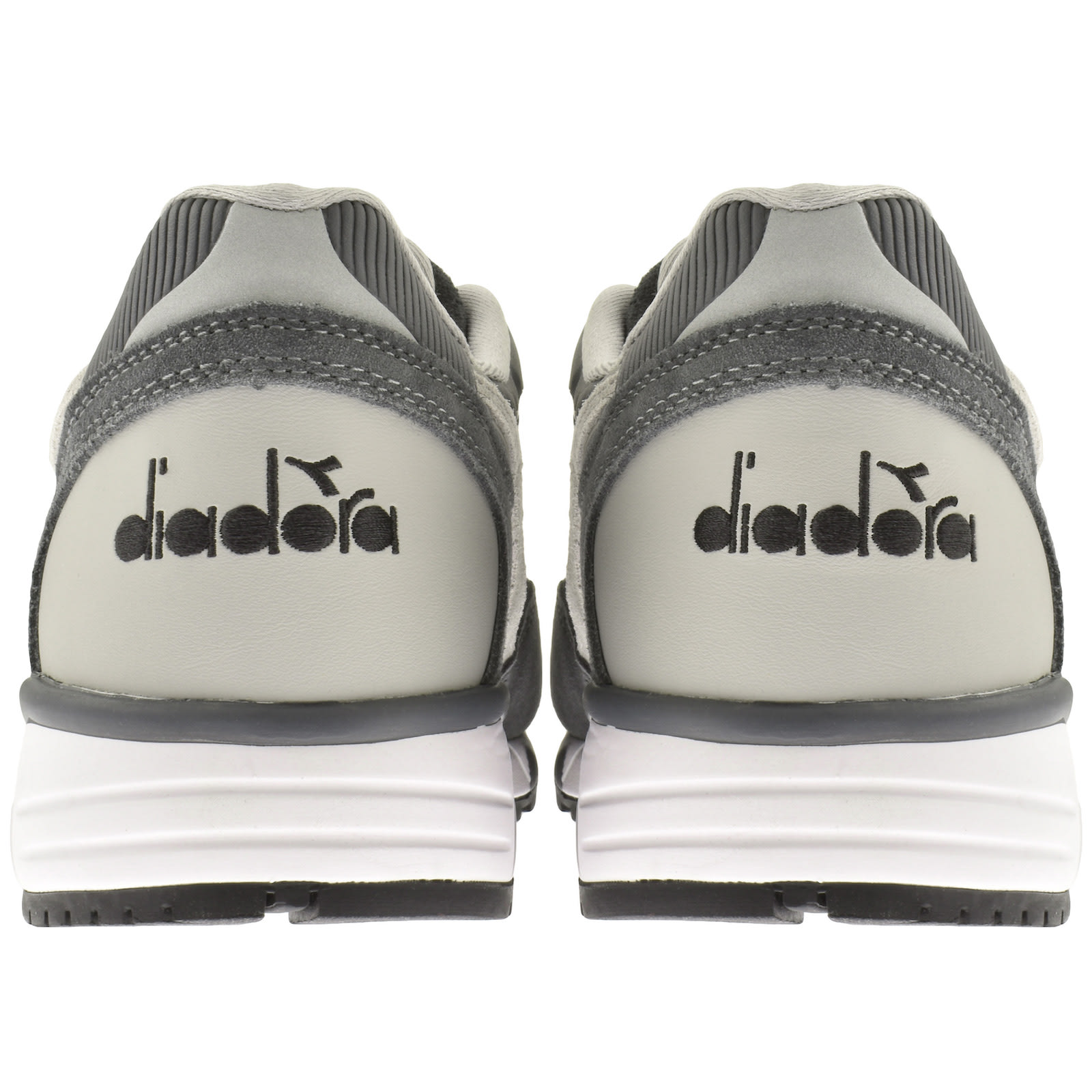 Diadora N9002 Polar Trainers Grey In Grey