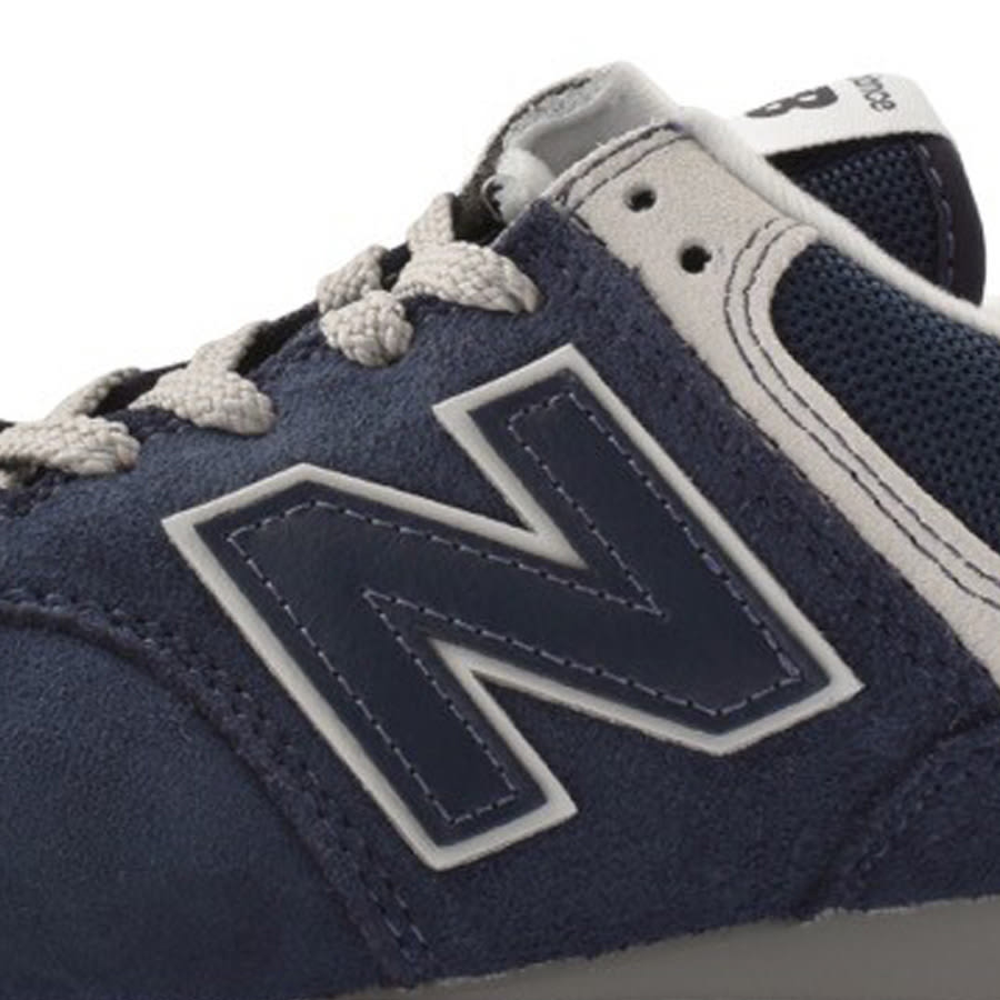 New Balance 574 trainers in navy