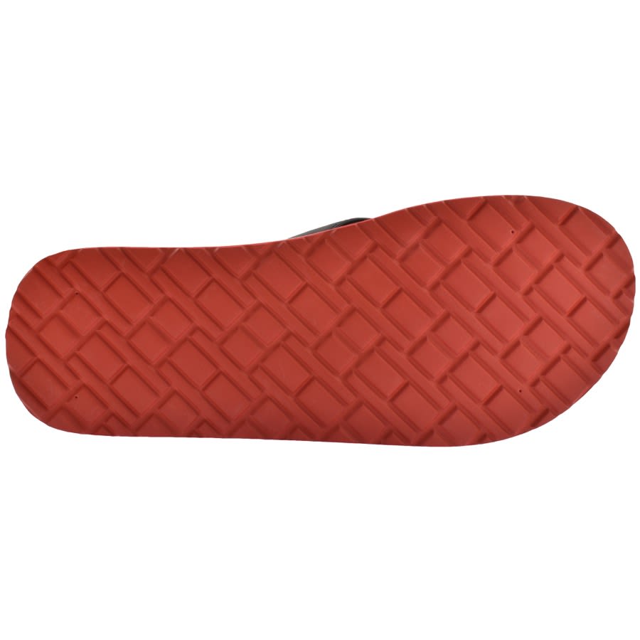 Tommy hilfiger 2025 flip flops canada