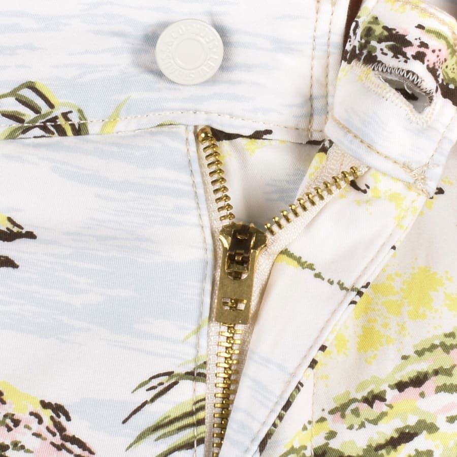 Image number 4 for Levis Authentic Shorts White