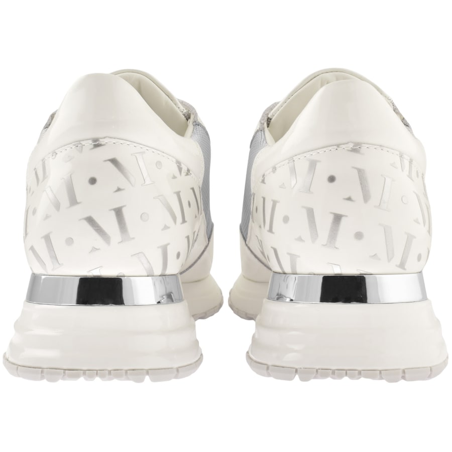 Children's mallet trainers store