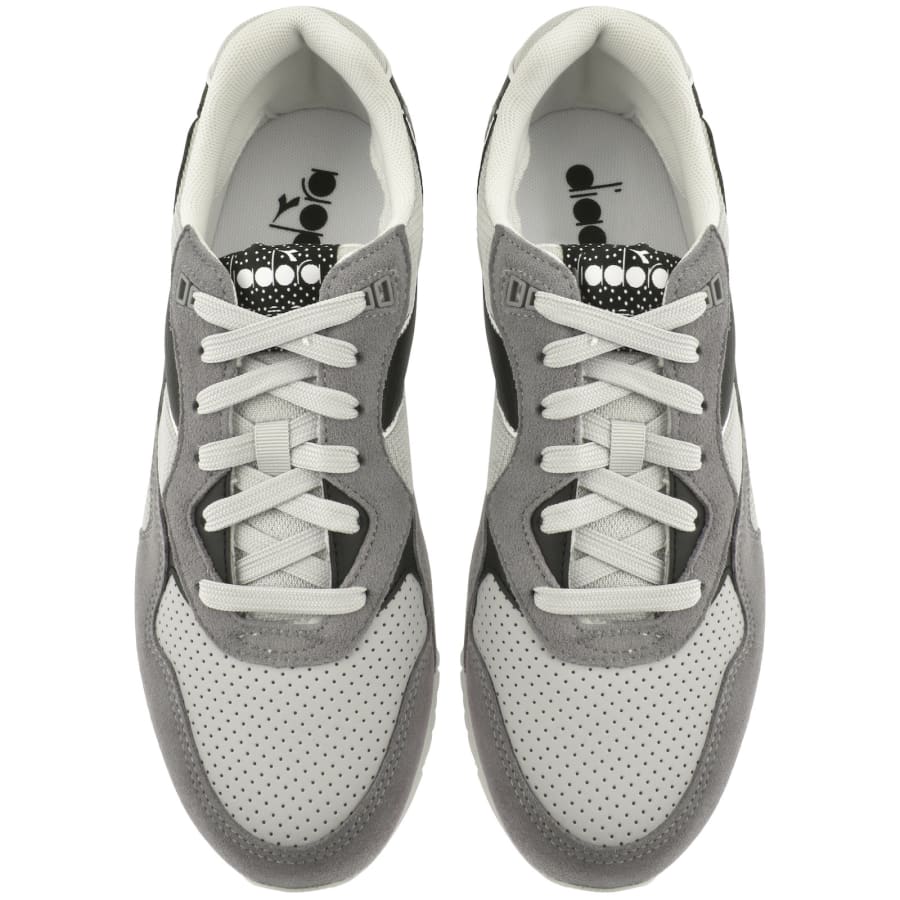 Black diadora trainers store