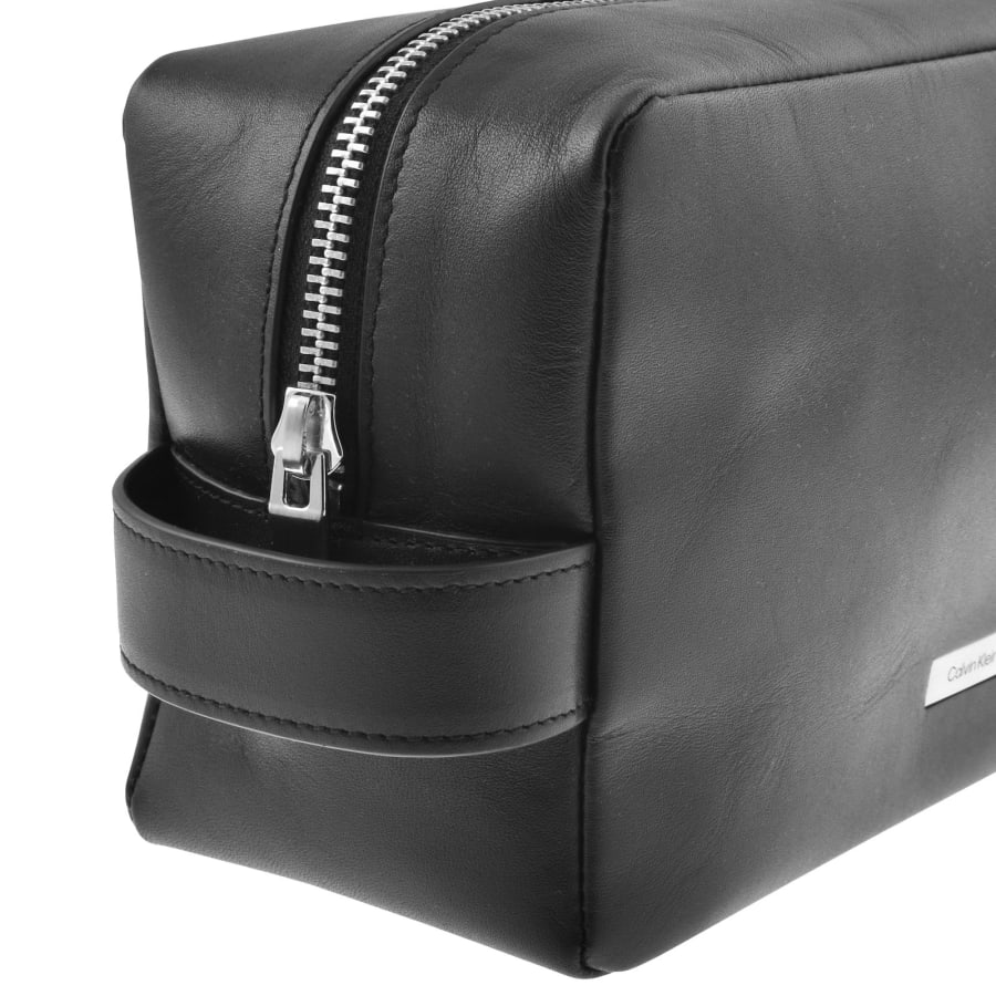Image number 3 for Calvin Klein Plaque Dopp Kit Bag Black